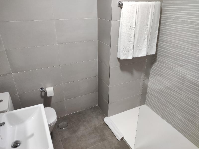 Hotel Compostela Vigo - Oda