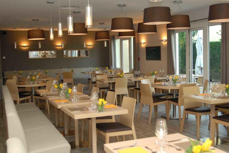 Kyriad Valence Nord - Restoran