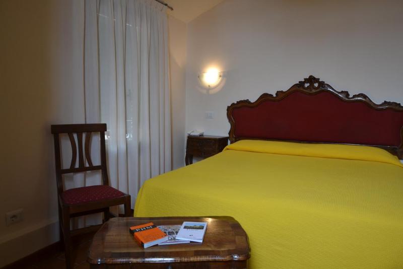 Canada Hotel - Oda