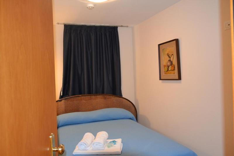 Canada Hotel - Oda