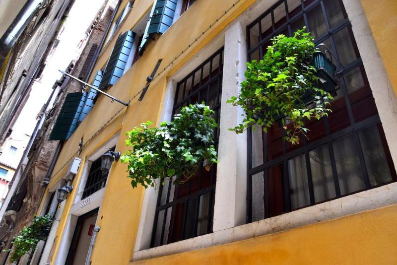 Residenza Favaro - Genel
