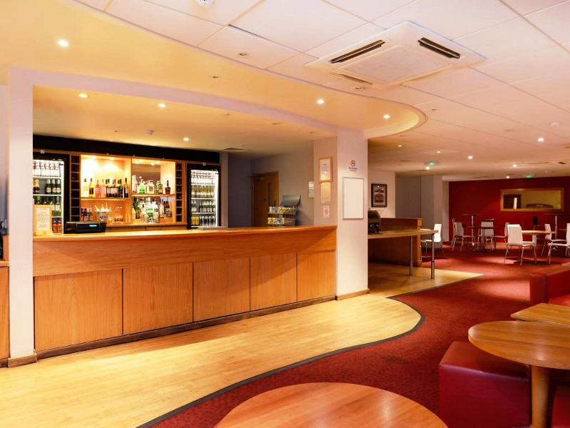 Travelodge Worcester - Bar