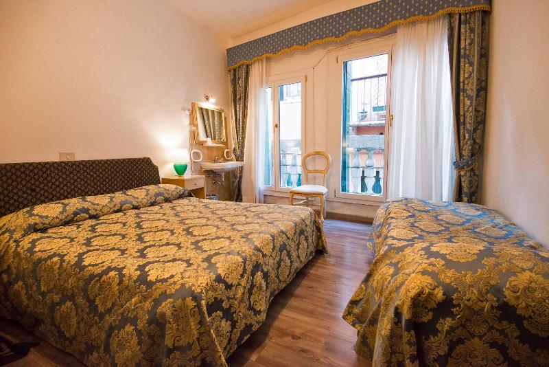 Hotel Casa Peron - Oda