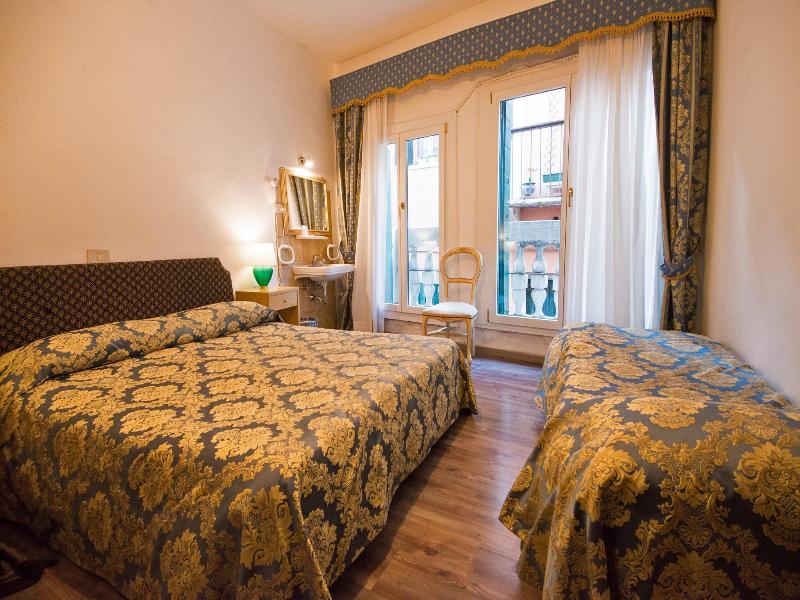 Hotel Casa Peron - Oda
