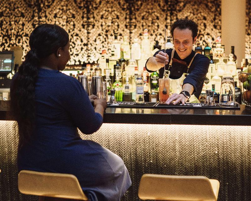Hilton Amsterdam Airport Schiphol - Bar