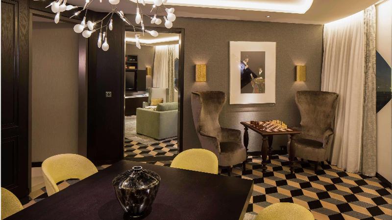 Hilton Amsterdam Airport Schiphol - Oda