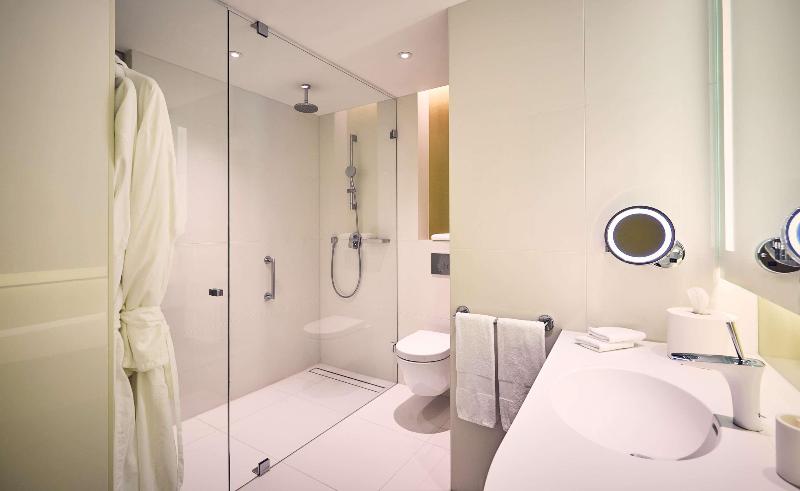 Hilton Amsterdam Airport Schiphol - Oda