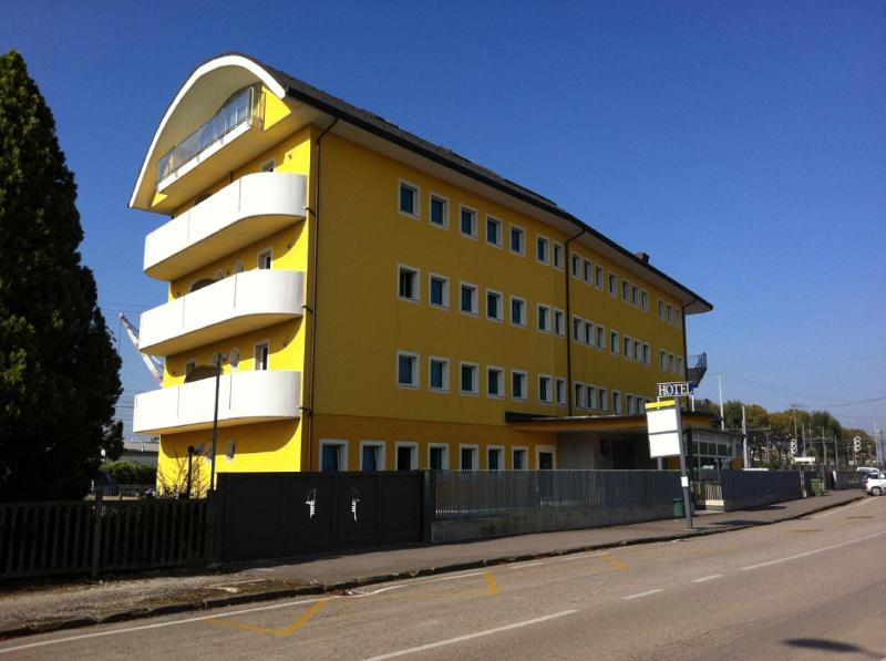 Hotel Alverì - Genel