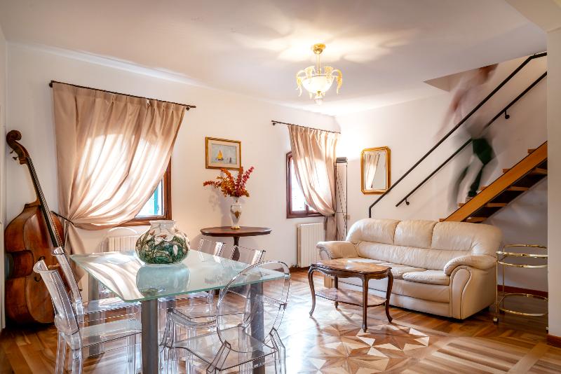 Palazzo Sanluca - Oda