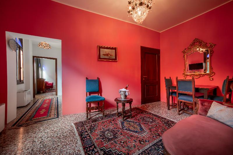 Palazzo Sanluca - Oda