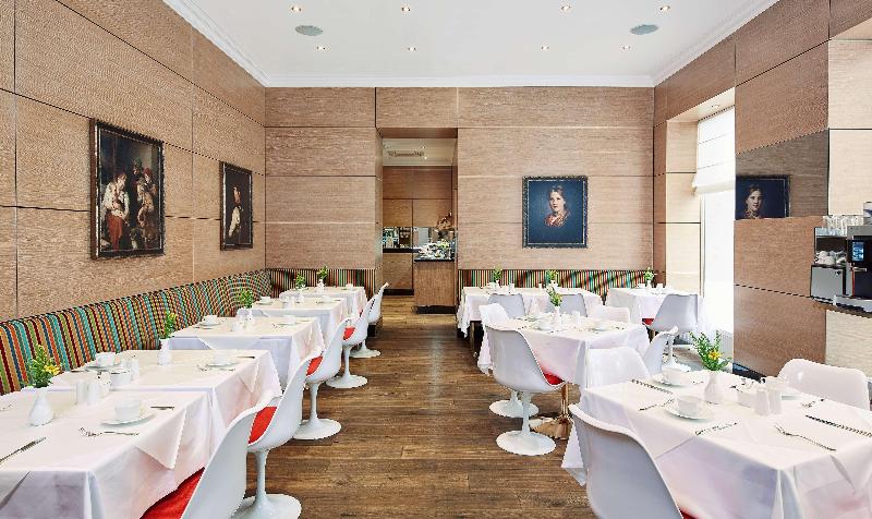 Living Hotel an der Oper by Derag - Restoran