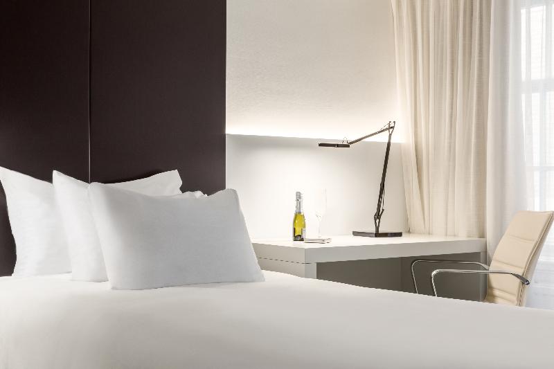 NH Collection Amsterdam Barbizon Palace - Oda