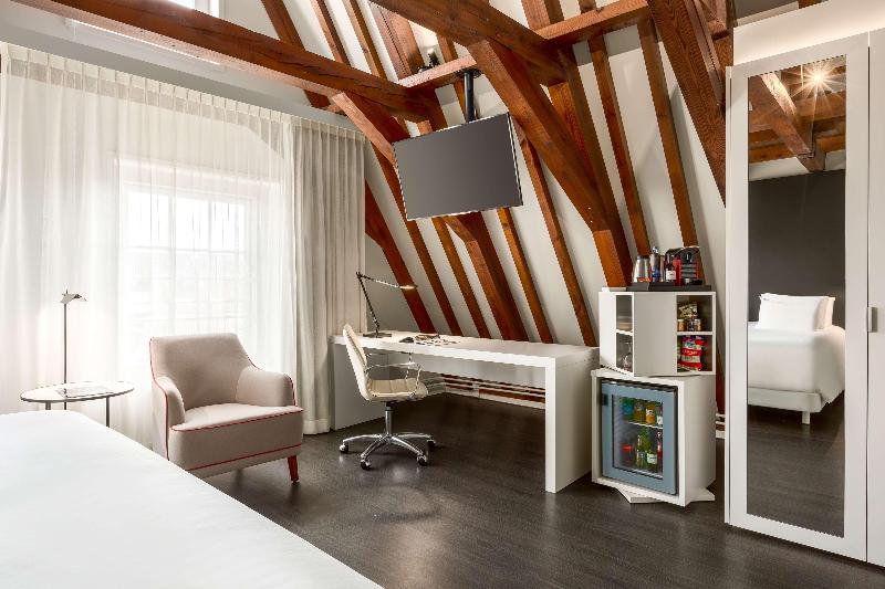 NH Collection Amsterdam Barbizon Palace - Oda