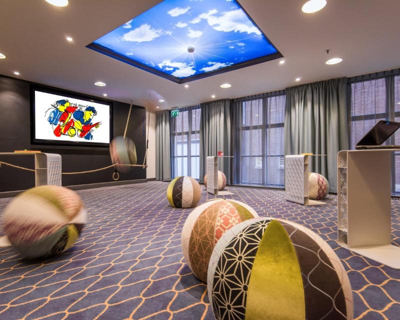 Radisson Blu Hotel Amsterdam - Genel