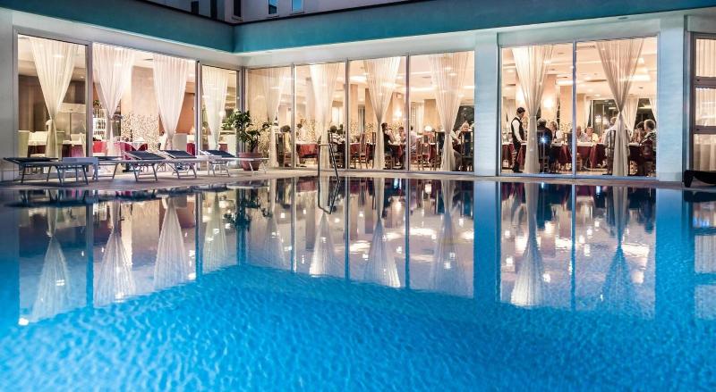 Hotel Parigi - Havuz