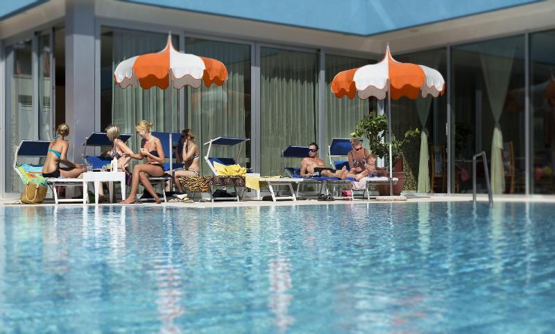Hotel Parigi - Havuz