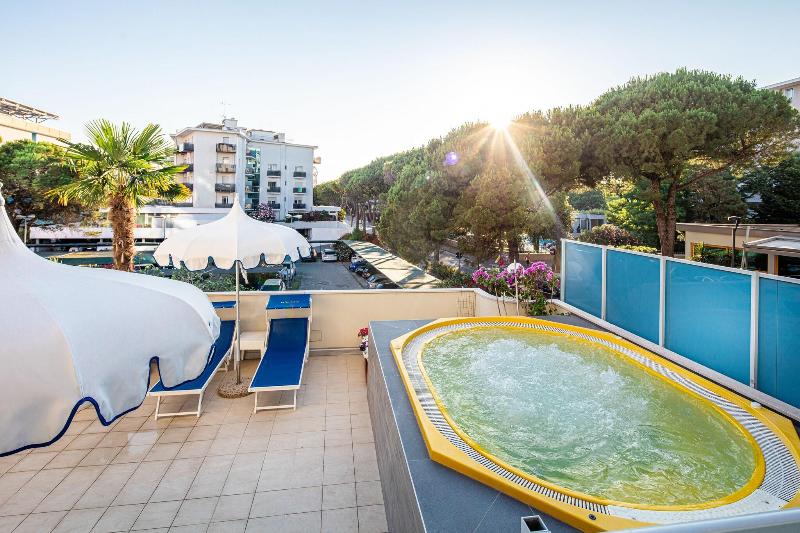 Hotel Parigi - Havuz