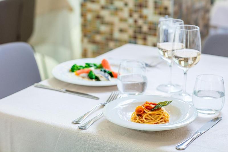Hotel Parigi - Restoran