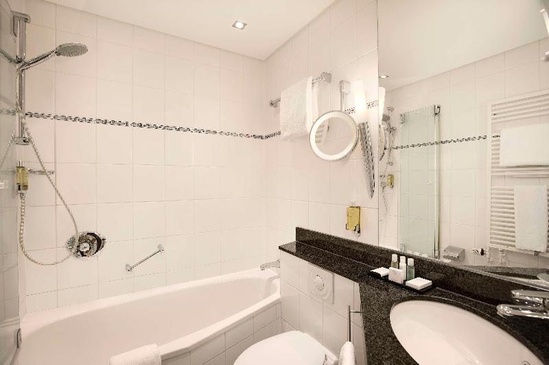 DoubleTree by Hilton Hannover Schweizerhof - Oda