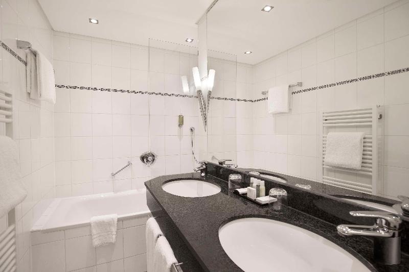DoubleTree by Hilton Hannover Schweizerhof - Oda
