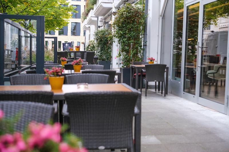 DoubleTree by Hilton Hannover Schweizerhof - Teras