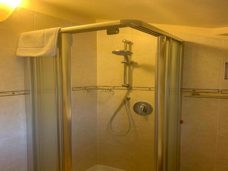 Due Colonne - Genel