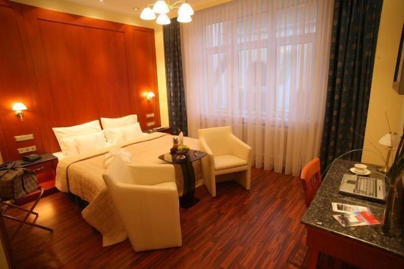 Corvinus Pension - Genel
