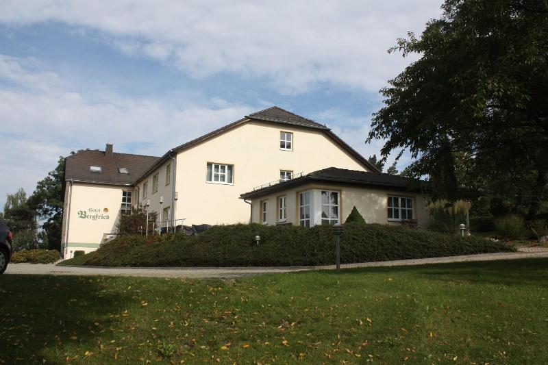 Bergfried - Genel