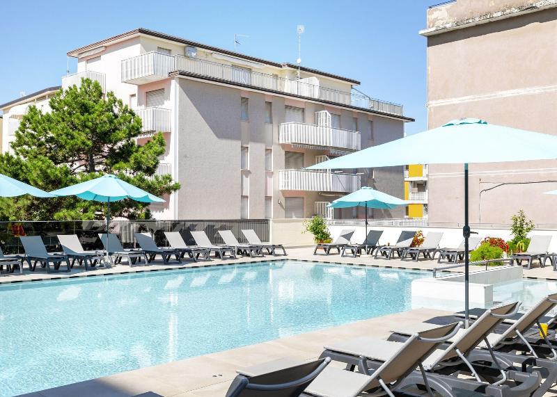 Hotel Golf - Havuz