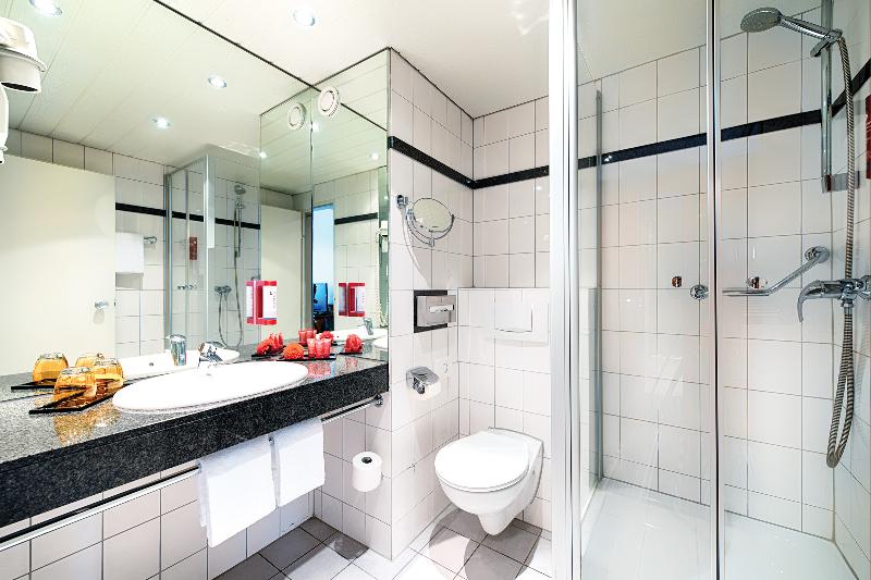 Leonardo Hotel Heidelberg - Oda