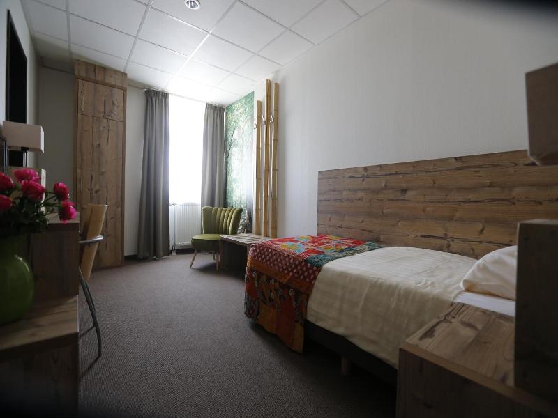 Forest Hotel - Genel