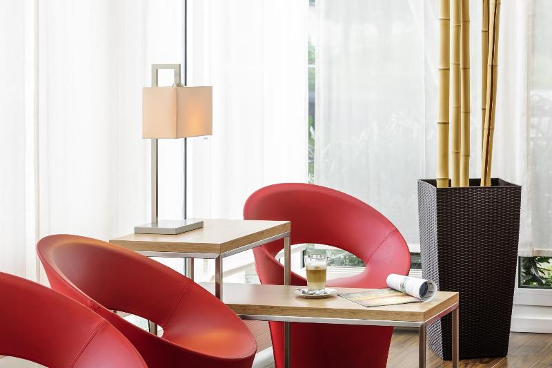 Ibis Heidelberg Hauptbahnhof - Lobi