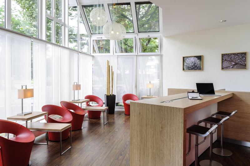 Ibis Heidelberg Hauptbahnhof - Lobi