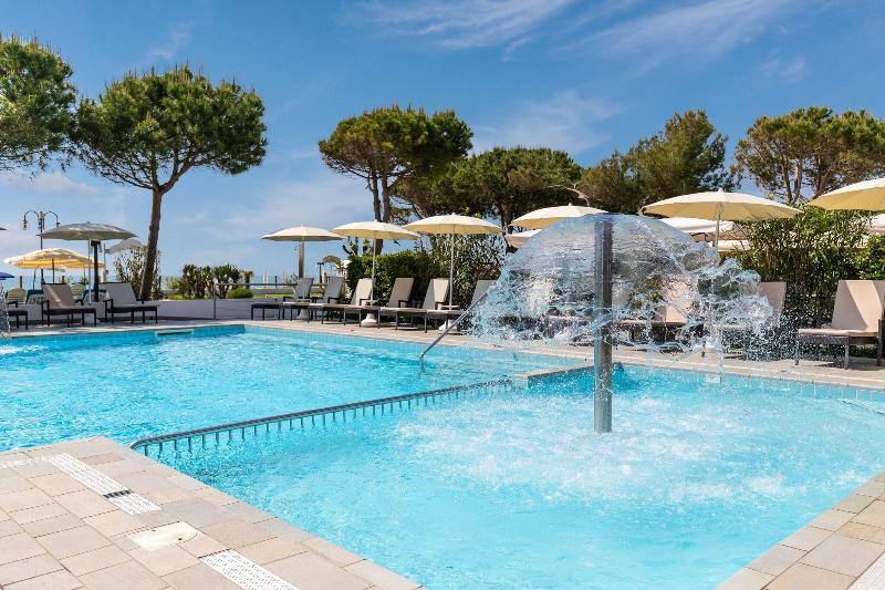 Park Hotel Ermitage - Havuz