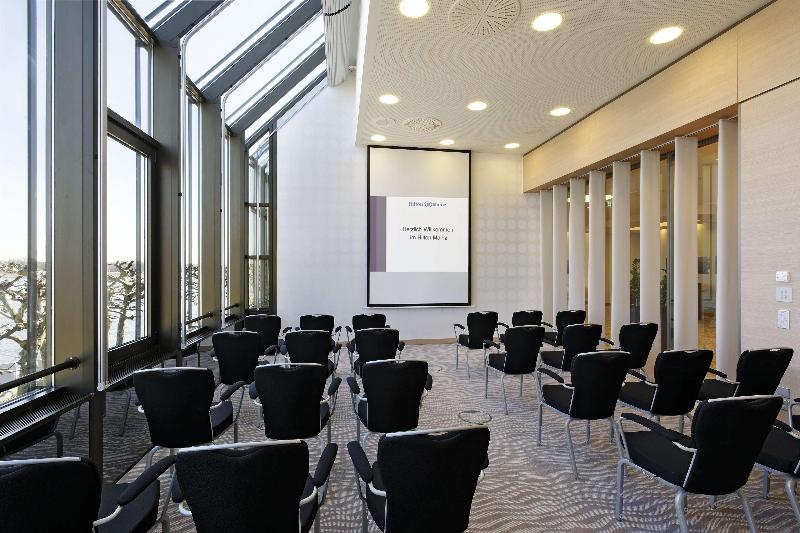 Hilton Mainz - Genel