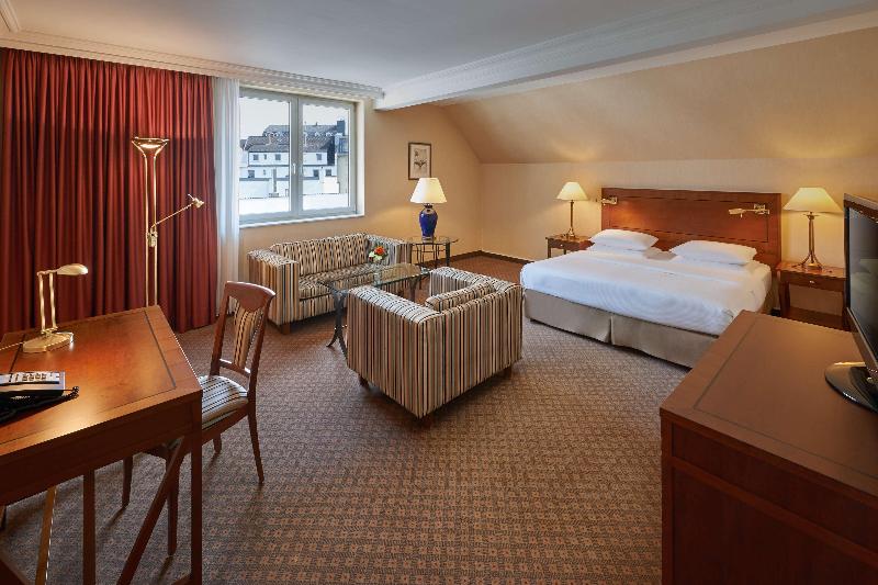 Brunfels Hotel - Oda