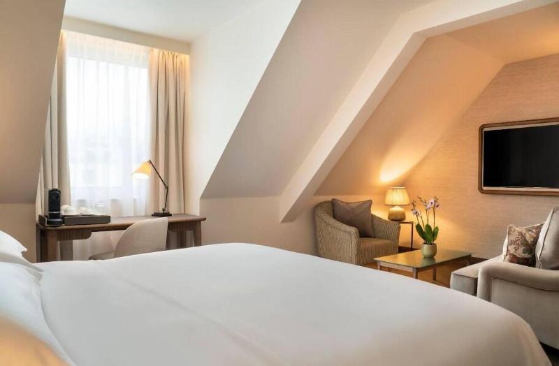Brunfels Hotel - Oda
