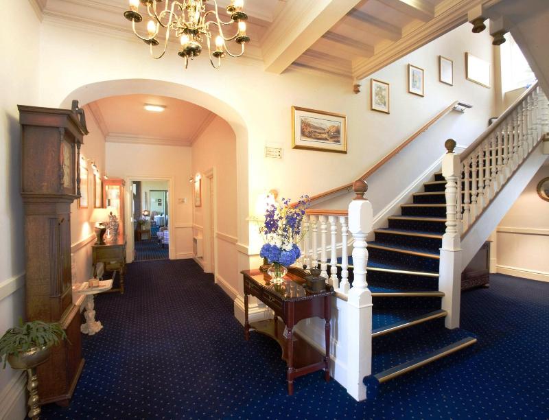 Lindeth Howe Classic Country House - Lobi