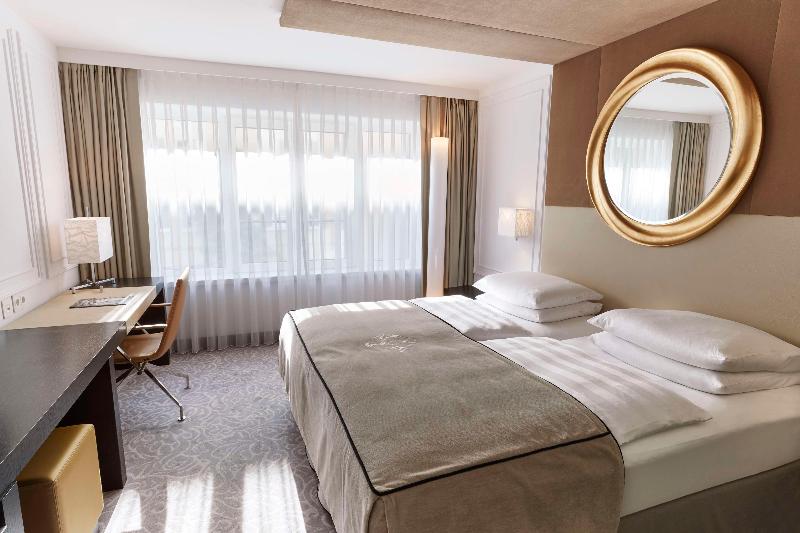 Vier Jahreszeiten Kempinski Munchen - Oda