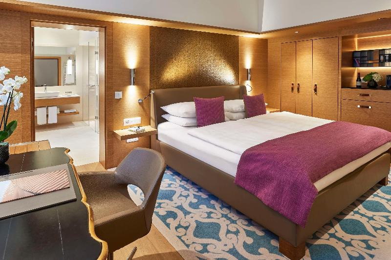 Vier Jahreszeiten Kempinski Munchen - Oda