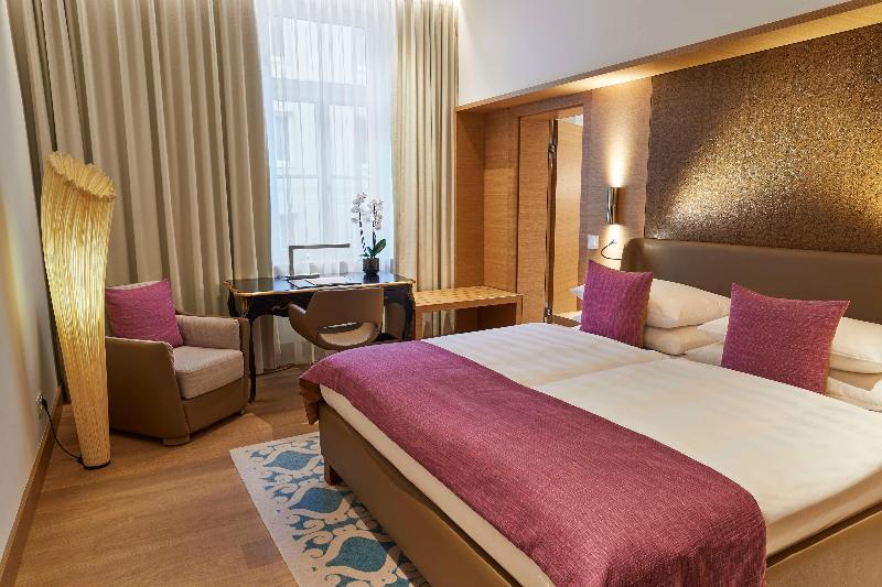 Vier Jahreszeiten Kempinski Munchen - Oda