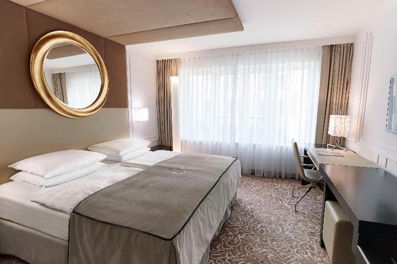 Vier Jahreszeiten Kempinski Munchen - Oda