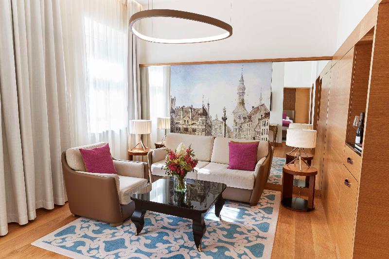 Vier Jahreszeiten Kempinski Munchen - Oda