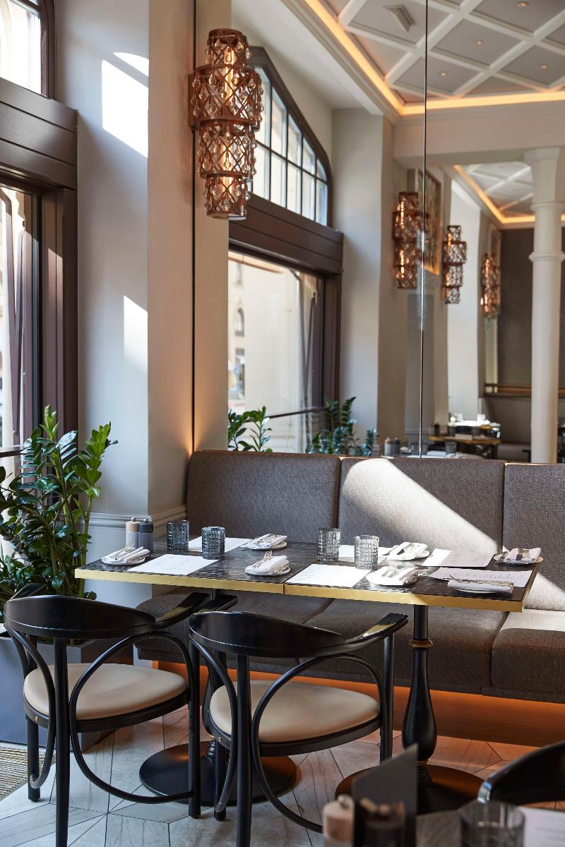 Vier Jahreszeiten Kempinski Munchen - Restoran