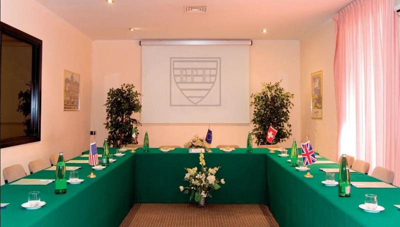 Balletti Palace - Toplantı