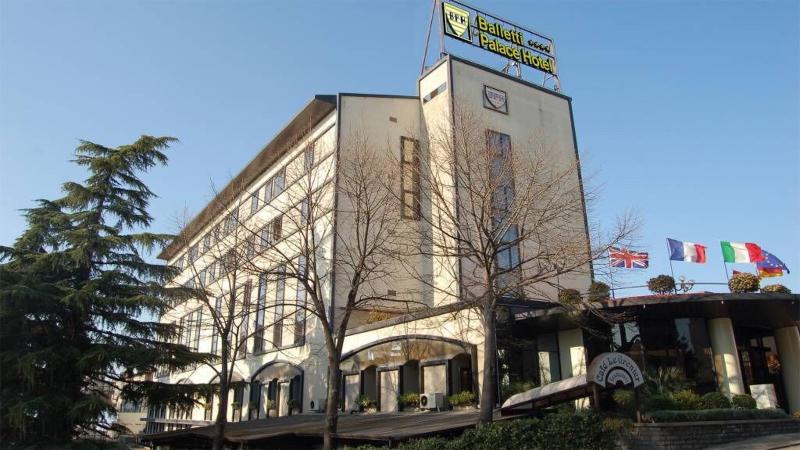 Balletti Palace - Genel