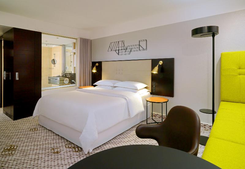 Sheraton Munich Arabellapark - Oda