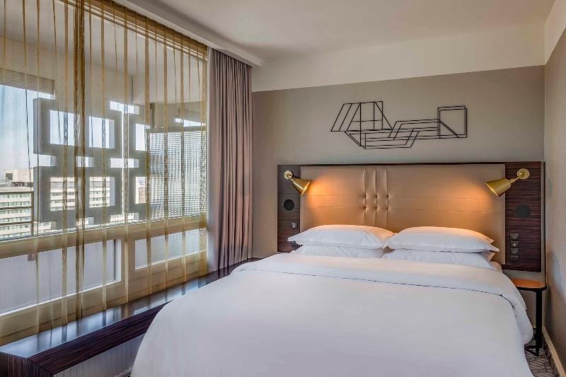 Sheraton Munich Arabellapark - Oda