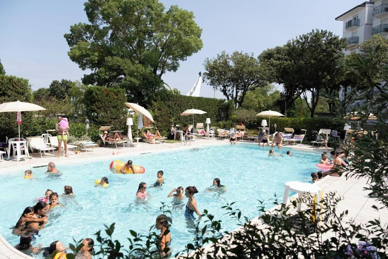 Family Hotel Alexander - Genel