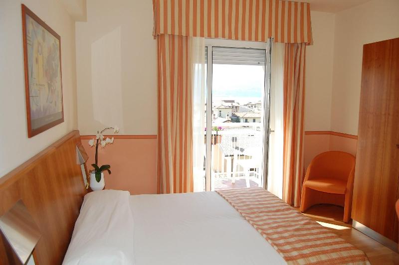 Hotel Romeo - Oda